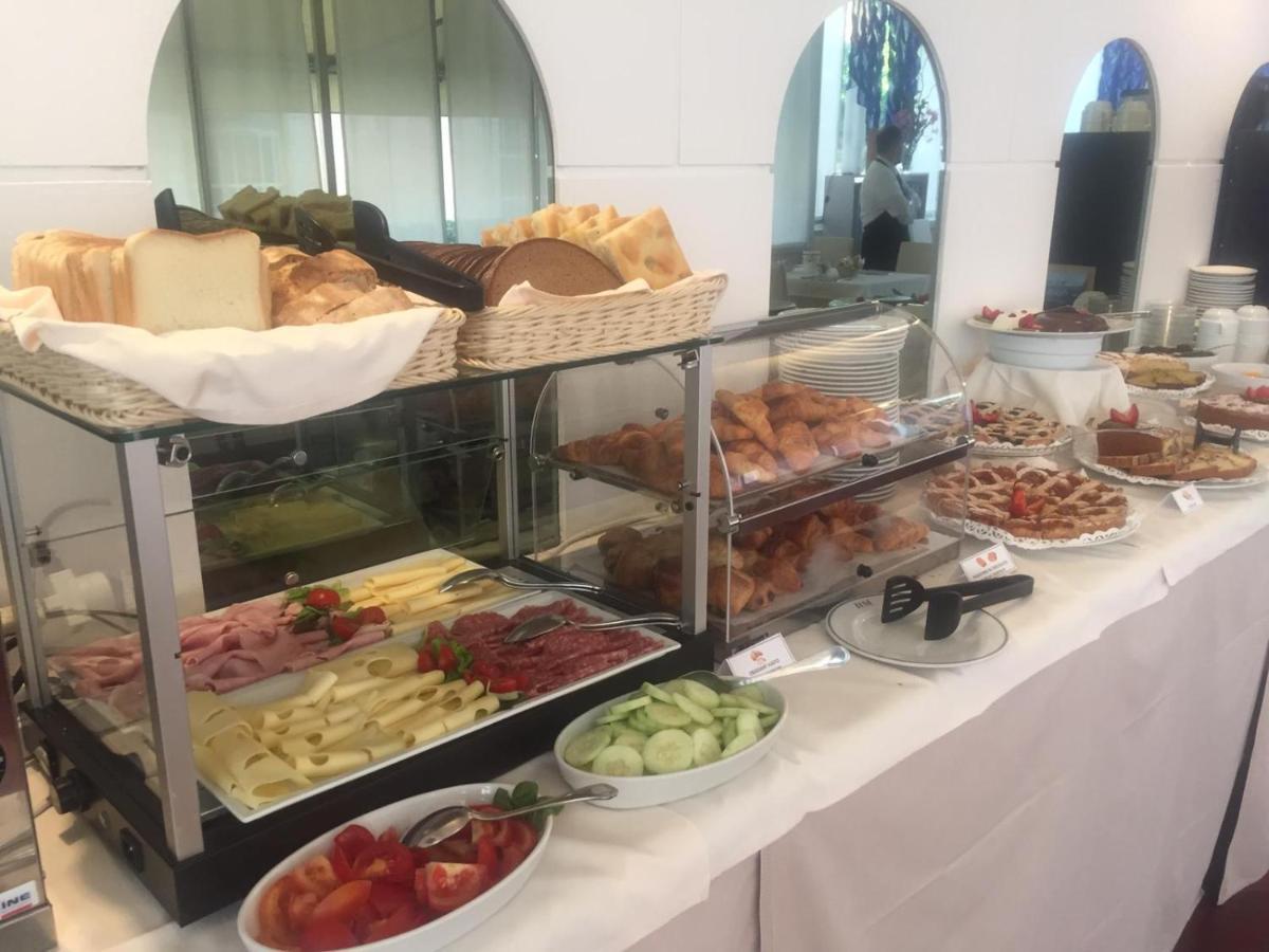 Hotel Morandi Sanremo Bagian luar foto